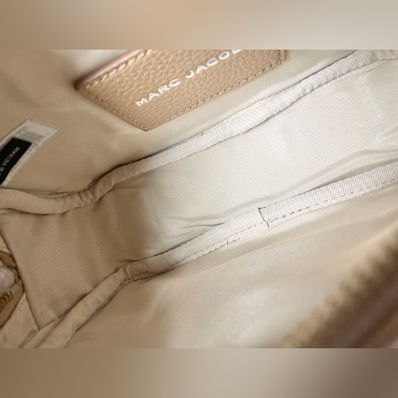 ❌SOLD ❌ New Marc Jacobs The Crossbody Bag Tan - Picture 9 of 11